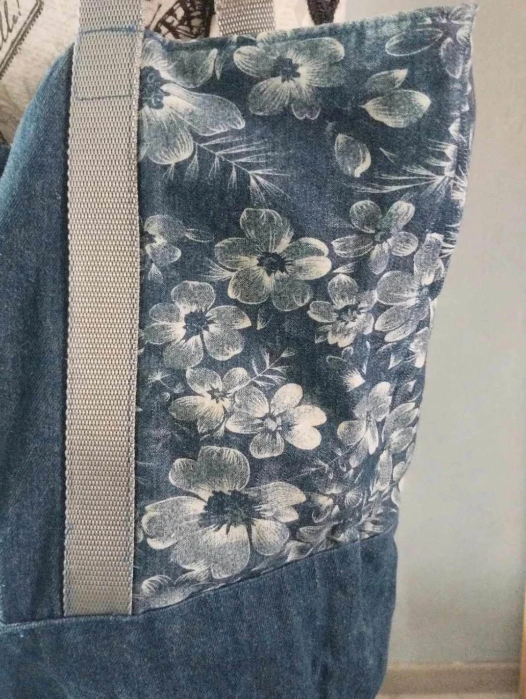 Large navy blue floral jeans-look tote bag, Nature Skills – photo 4